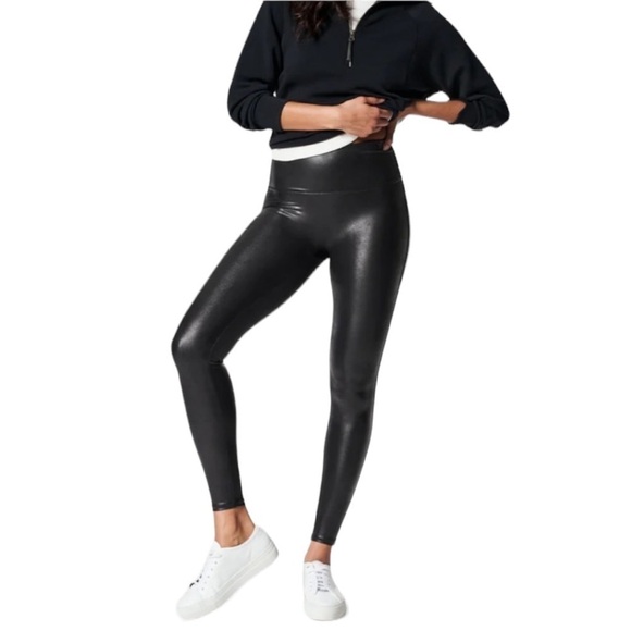SPANX black faux leather leggings medium petite - Picture 12 of 13
